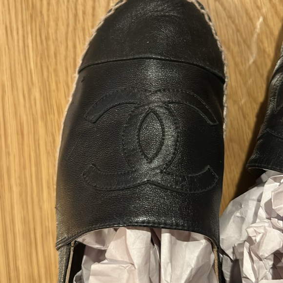 EUC Chanel Black Lambskin Espadrilles Size 9 - Picture 9 of 12